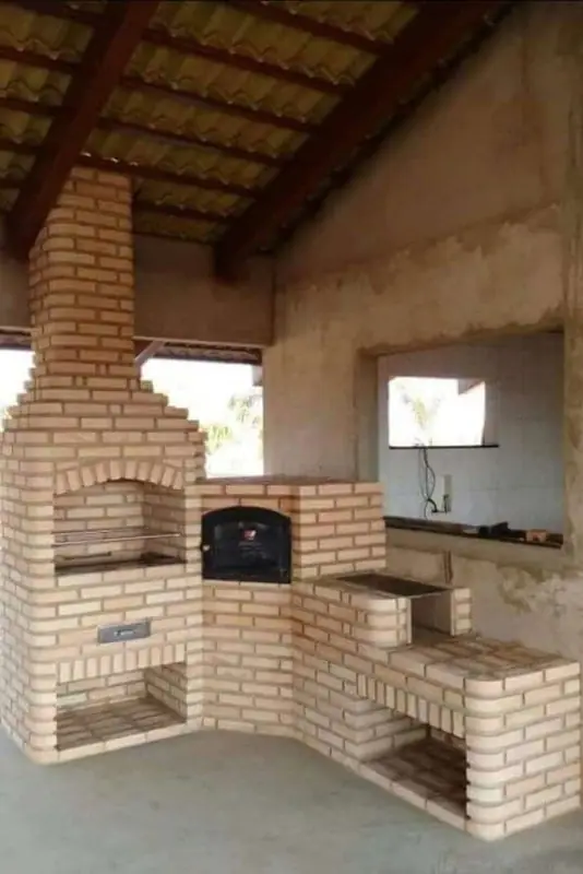 Ampliação residencial na região — obra realizada pelo Pedreiro JC (João Carlos), pedreiro profissional em Jaraguá do Sul e região. Ampliação com planejamento profissional.